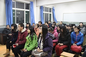 观看影片现场(2)